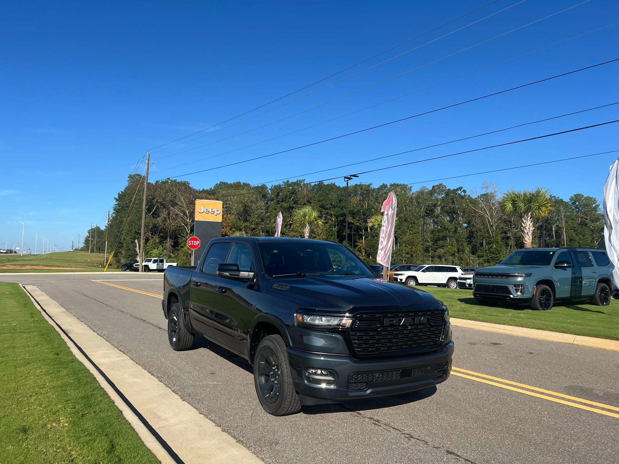 2027 RAM 1500 RAM 1500 BIG HORN CREW CAB 4X4 5'7' BOX