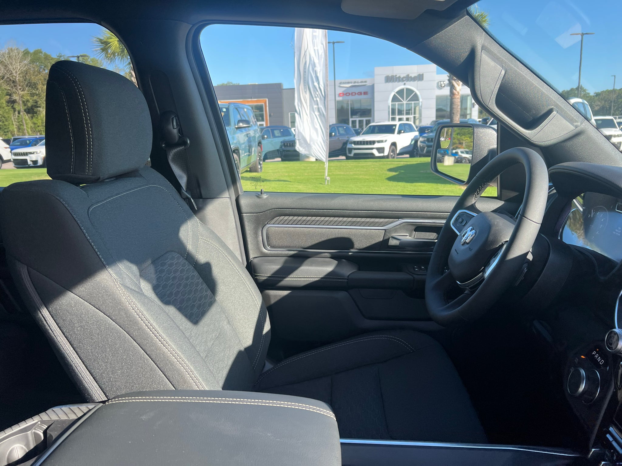 2027 RAM 1500 RAM 1500 BIG HORN CREW CAB 4X4 5'7' BOX