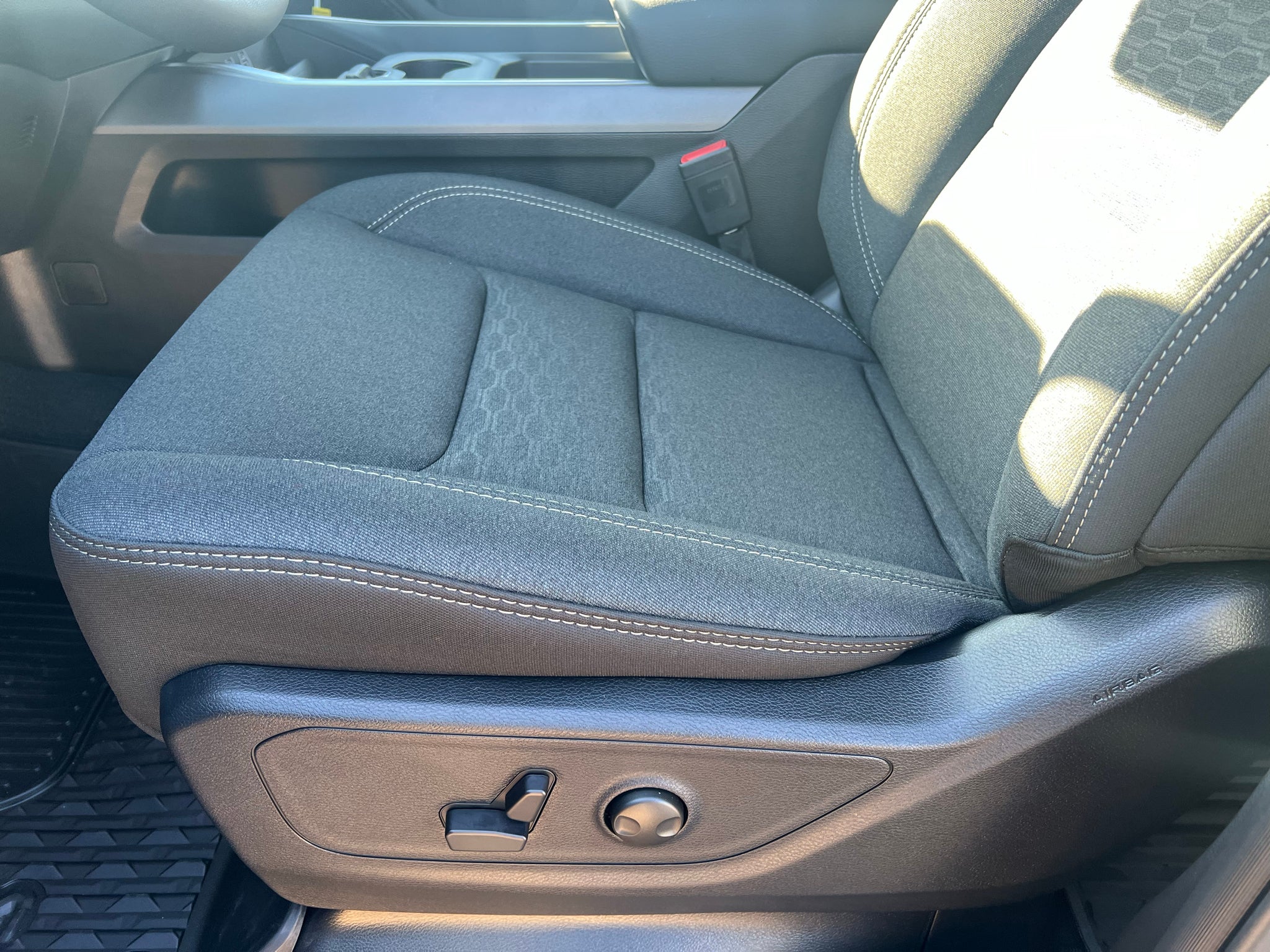 2027 RAM 1500 RAM 1500 BIG HORN CREW CAB 4X4 5'7' BOX