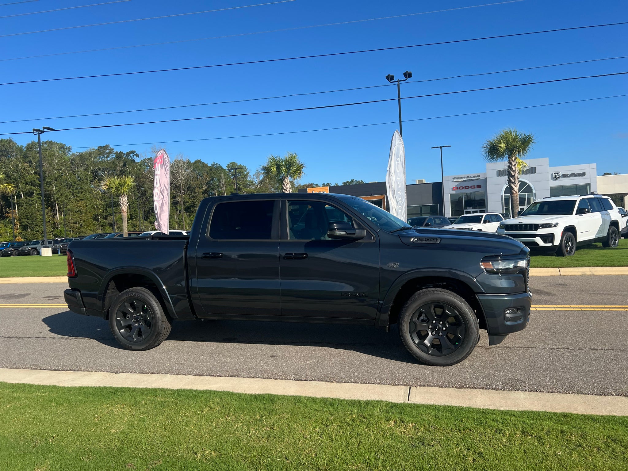 2027 RAM 1500 RAM 1500 BIG HORN CREW CAB 4X4 5'7' BOX