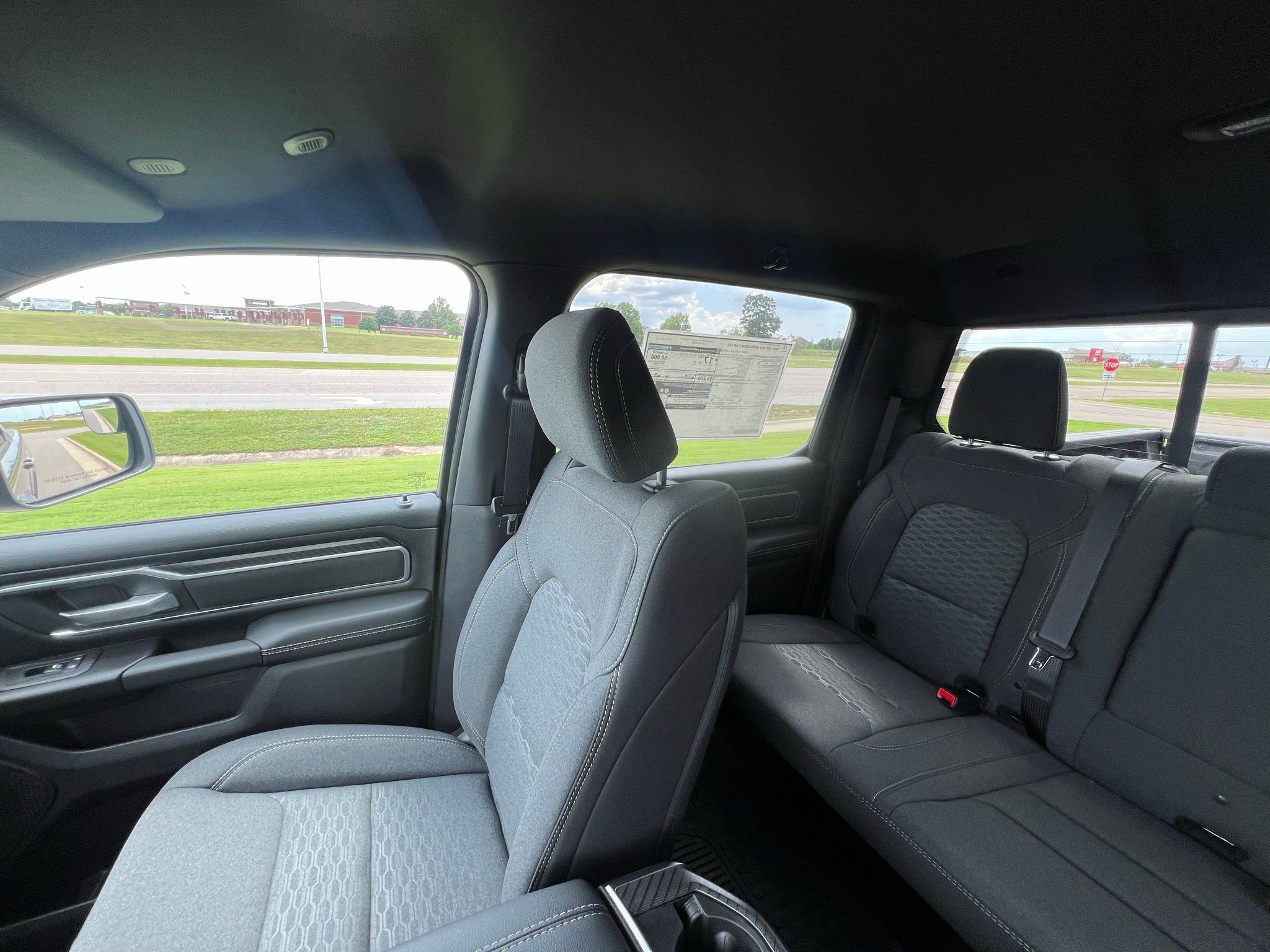 2027 RAM 1500 RAM 1500 BIG HORN CREW CAB 4X4 5'7' BOX