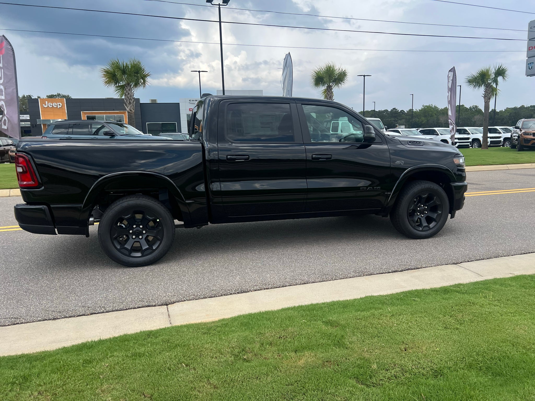 2027 RAM 1500 RAM 1500 BIG HORN CREW CAB 4X4 5'7' BOX