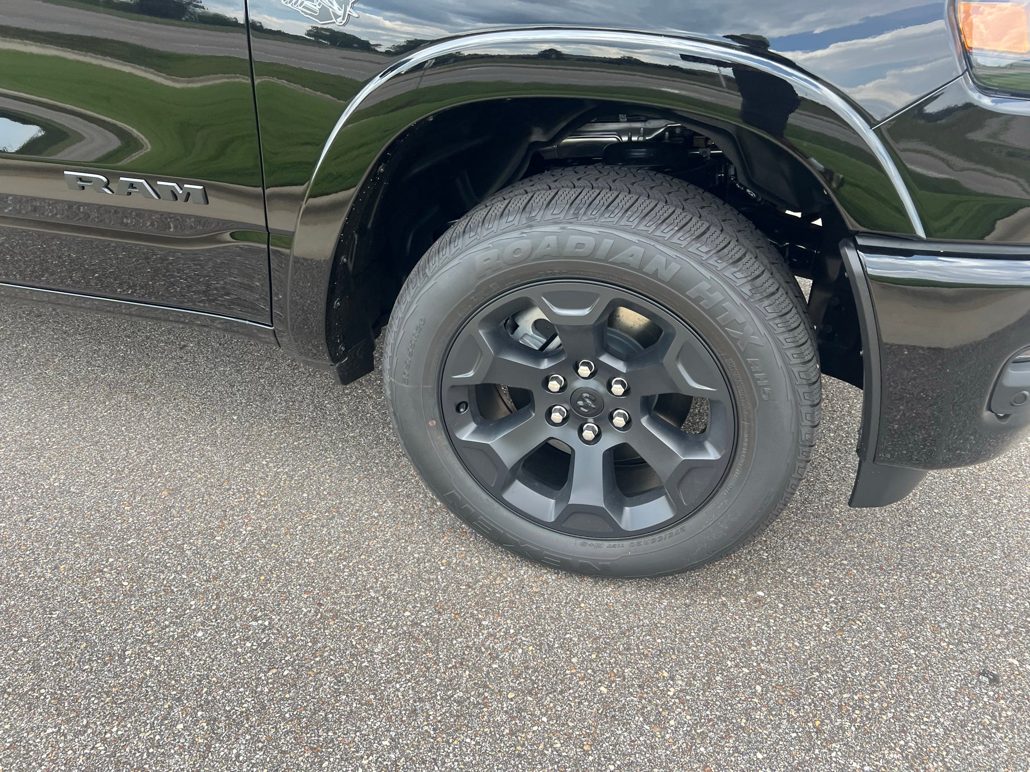 2027 RAM 1500 RAM 1500 BIG HORN CREW CAB 4X4 5'7' BOX