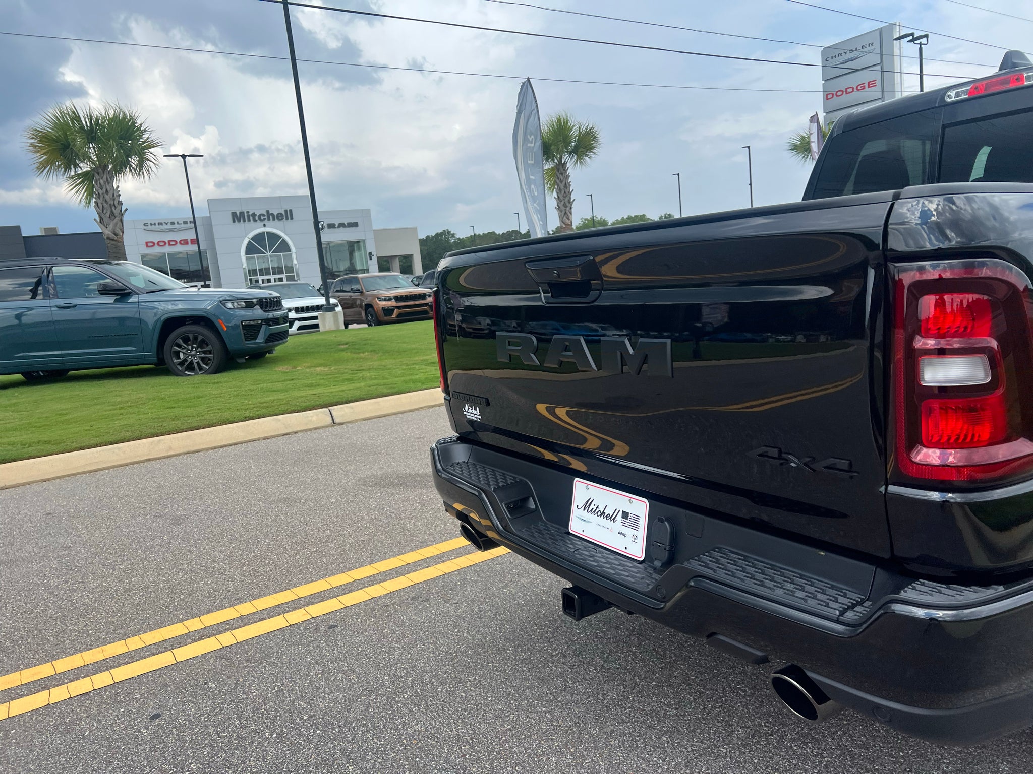 2027 RAM 1500 RAM 1500 BIG HORN CREW CAB 4X4 5'7' BOX