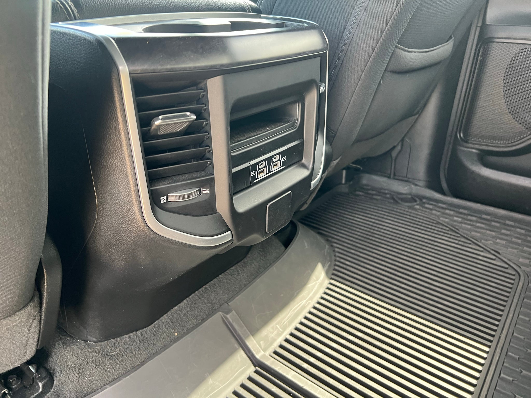 2023 RAM 1500 Big Horn Crew Cab 4x4 5'7' Box