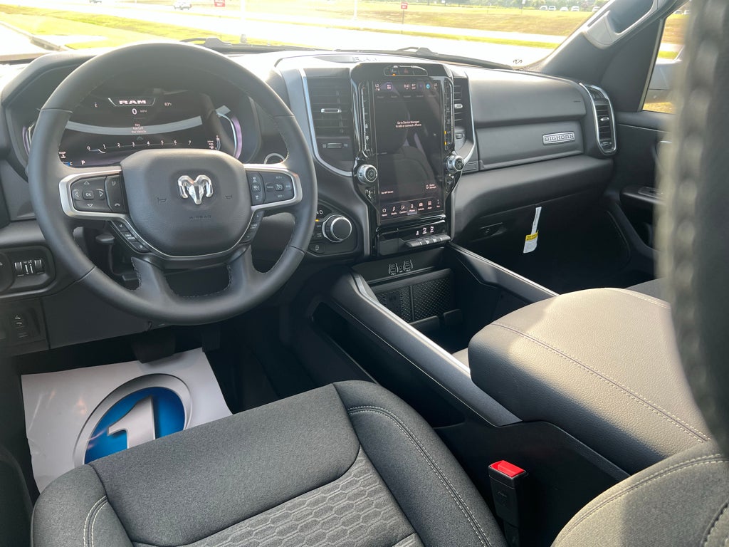 2026 RAM 1500 RAM 1500 BIG HORN CREW CAB 4X4 5'7' BOX