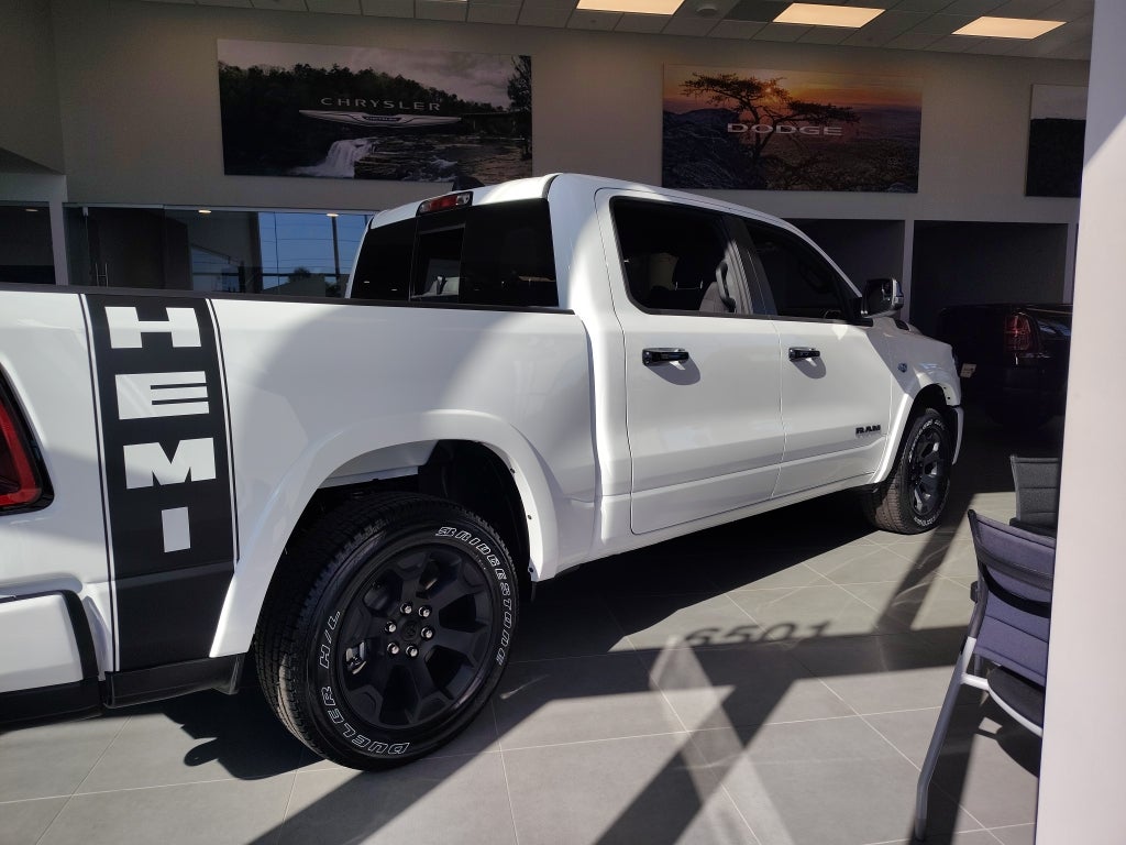 2026 RAM 1500 RAM 1500 BIG HORN CREW CAB 4X4 5'7' BOX