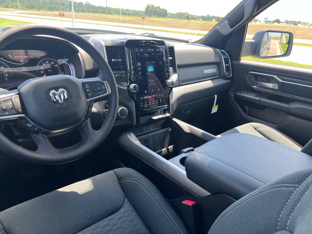 2026 RAM 1500 RAM 1500 BIG HORN CREW CAB 4X4 5'7' BOX