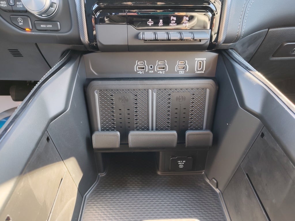 2026 RAM 1500 RAM 1500 LIMITED CREW CAB 4X4 5'7' BOX