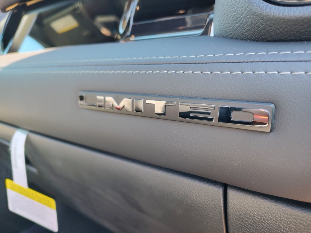 2026 RAM 1500 RAM 1500 LIMITED CREW CAB 4X4 5'7' BOX