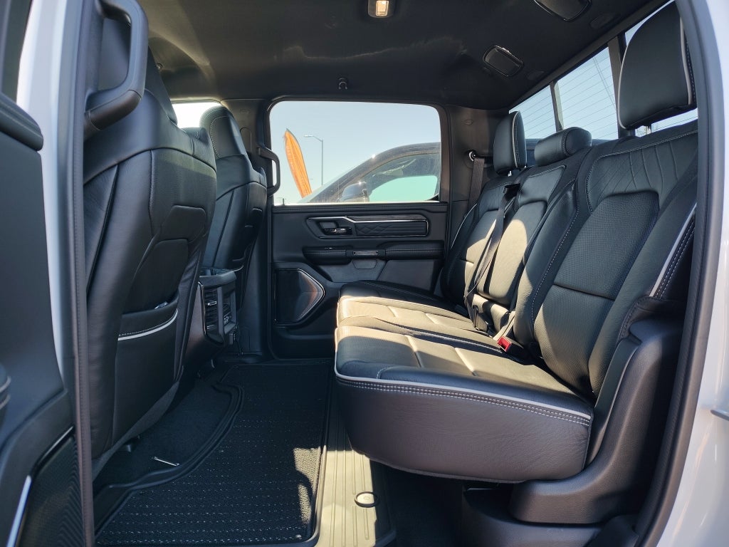 2026 RAM 1500 RAM 1500 LIMITED CREW CAB 4X4 5'7' BOX