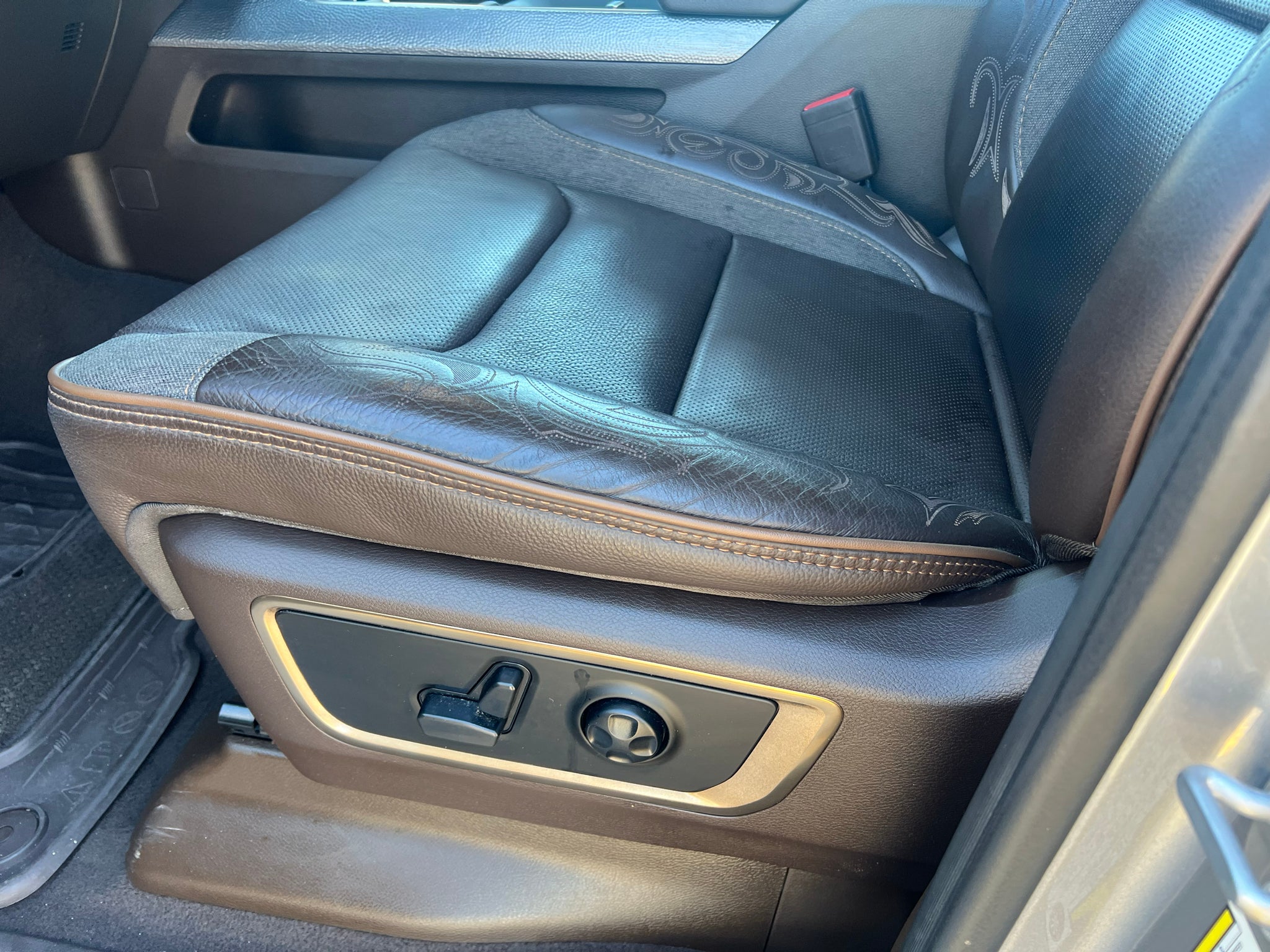2025 RAM 1500 Longhorn
