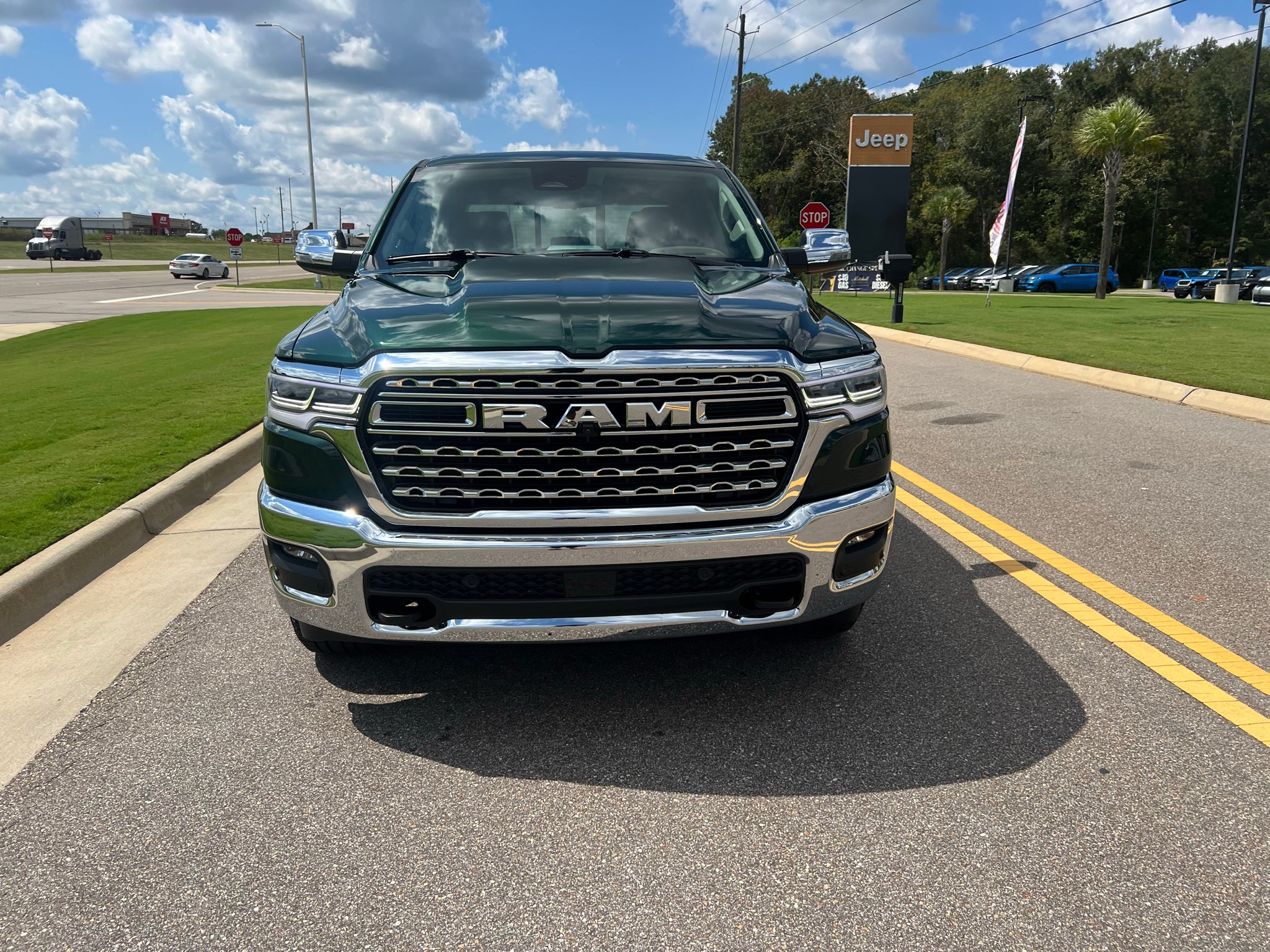 2027 RAM 1500 RAM 1500 LIMITED LONGHORN CREW CAB 4X4 5'7' BOX