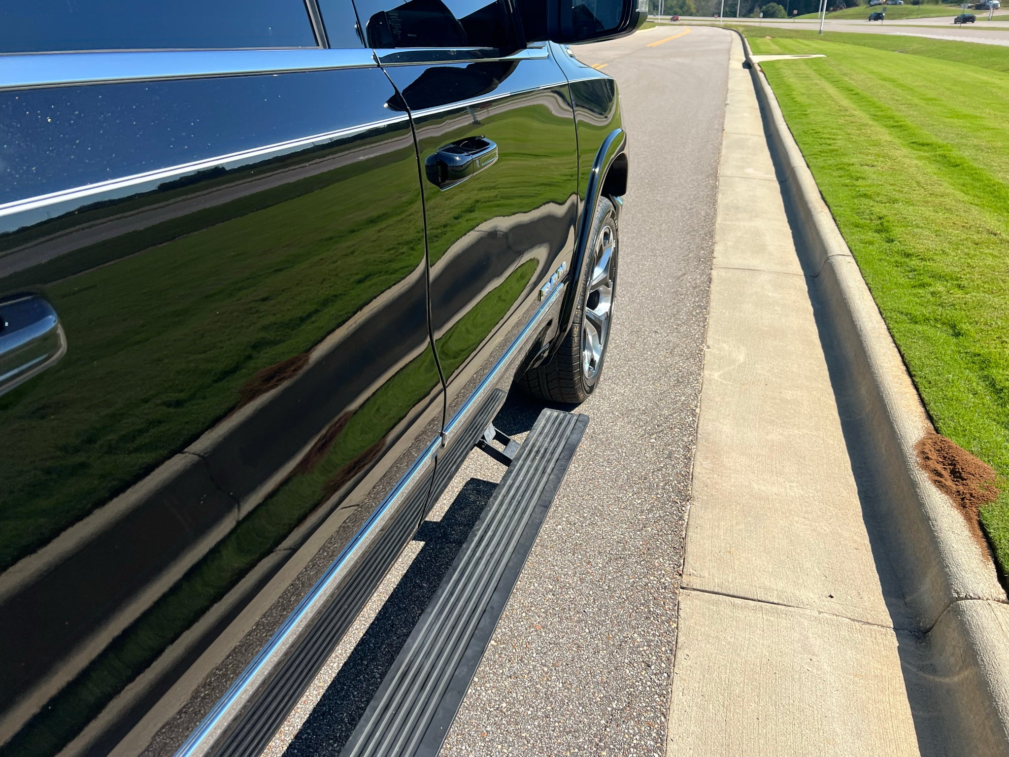 2023 RAM 1500 Limited Crew Cab 4x4 5'7' Box