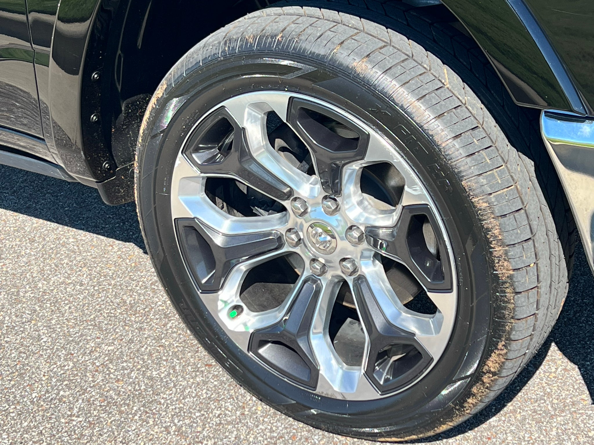 2023 RAM 1500 Limited Crew Cab 4x4 5'7' Box