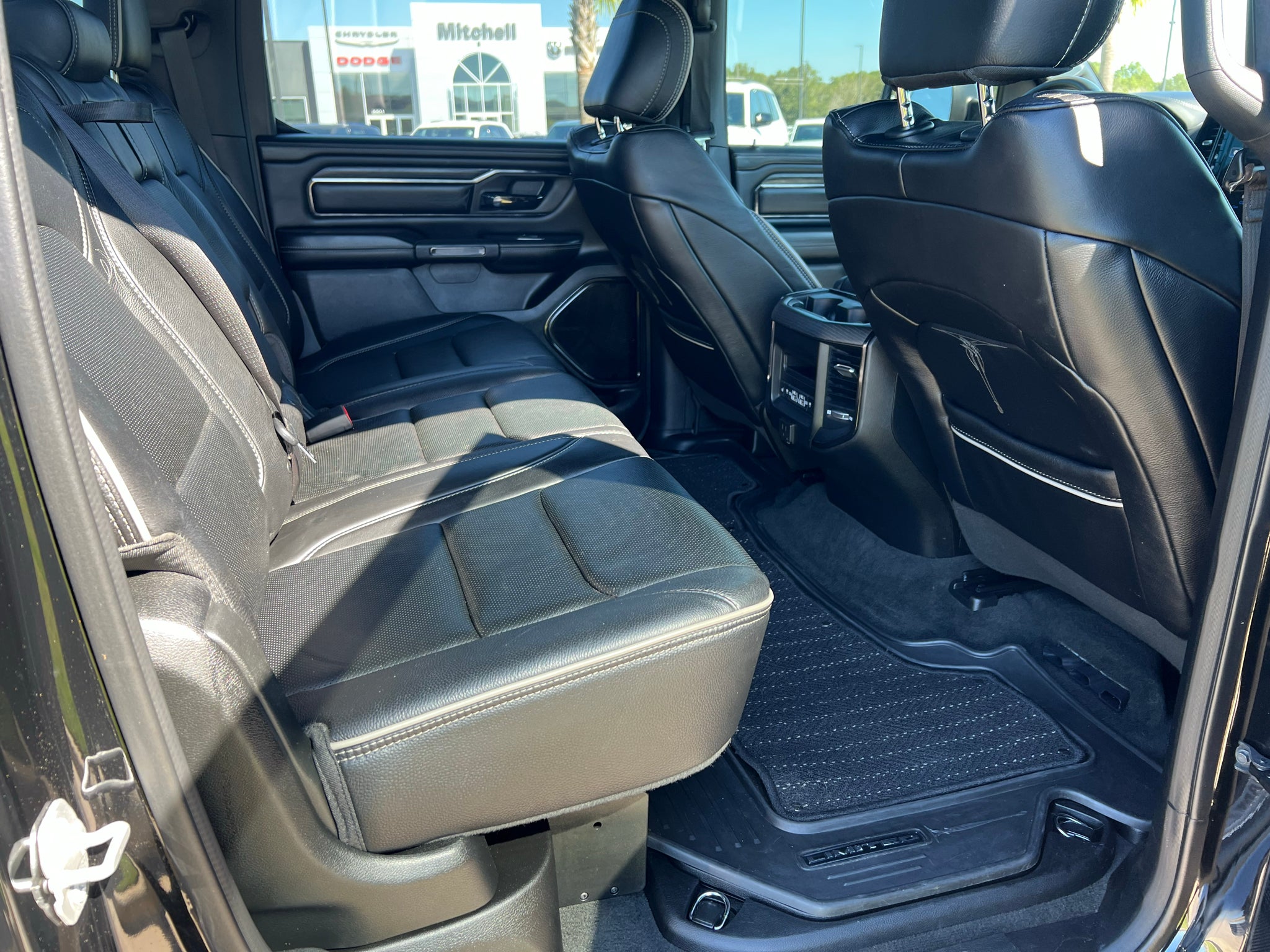 2023 RAM 1500 Limited Crew Cab 4x4 5'7' Box