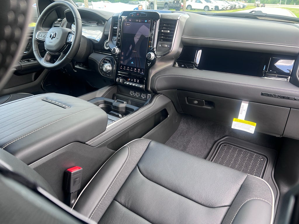 2026 RAM 1500 RAM 1500 LIMITED CREW CAB 4X4 5'7' BOX