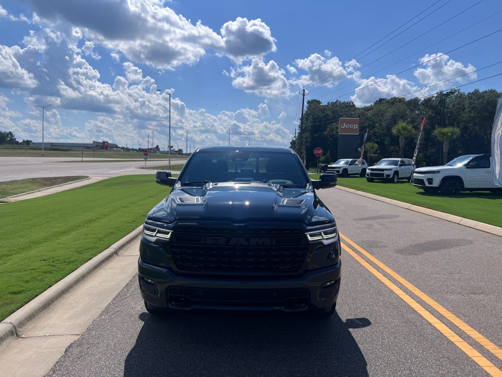 2026 RAM 1500 RAM 1500 LIMITED CREW CAB 4X4 5'7' BOX