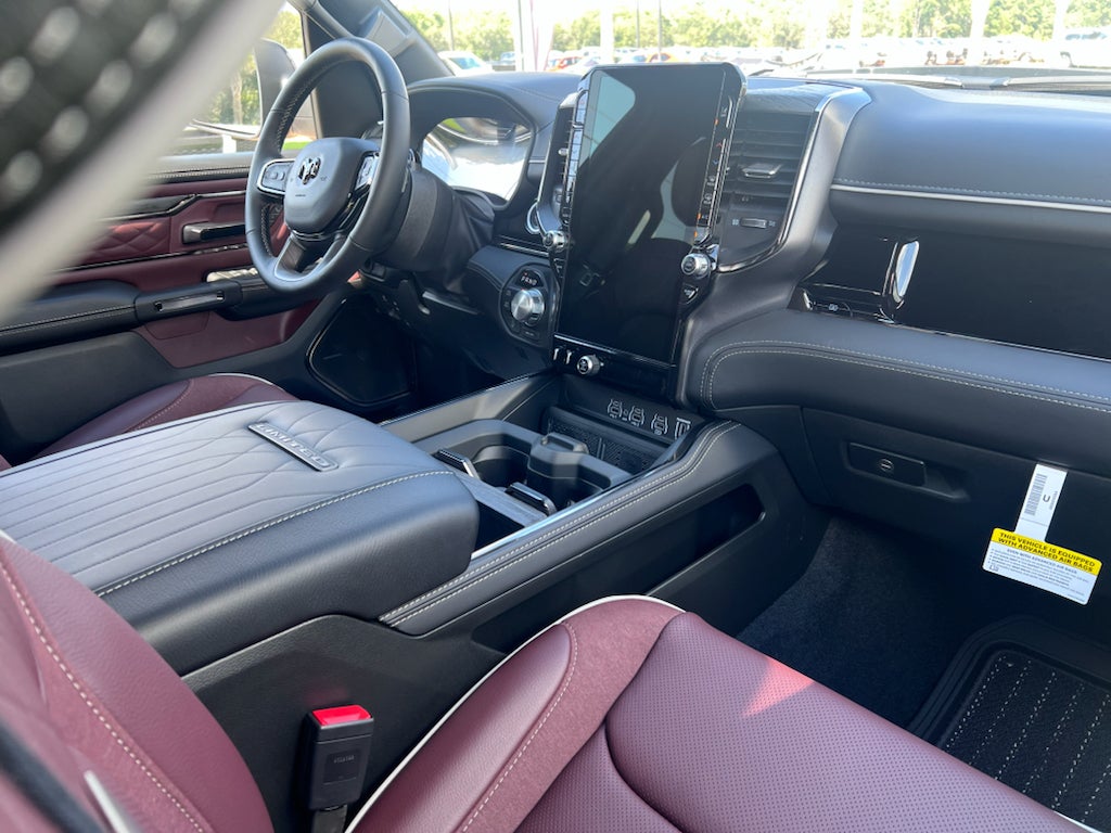 2026 RAM 1500 RAM 1500 LIMITED CREW CAB 4X4 5'7' BOX
