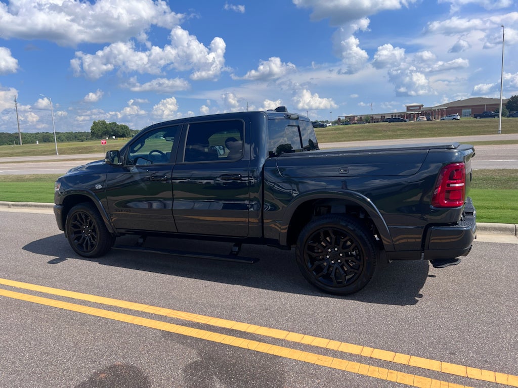 2026 RAM 1500 RAM 1500 LIMITED CREW CAB 4X4 5'7' BOX