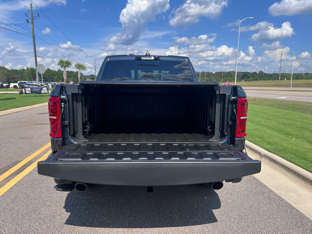 2026 RAM 1500 RAM 1500 LIMITED CREW CAB 4X4 5'7' BOX