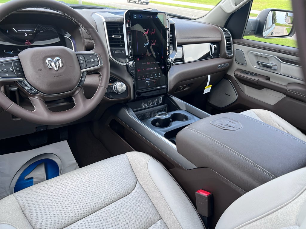 2026 RAM 1500 RAM 1500 LARAMIE CREW CAB 4X4 5'7' BOX