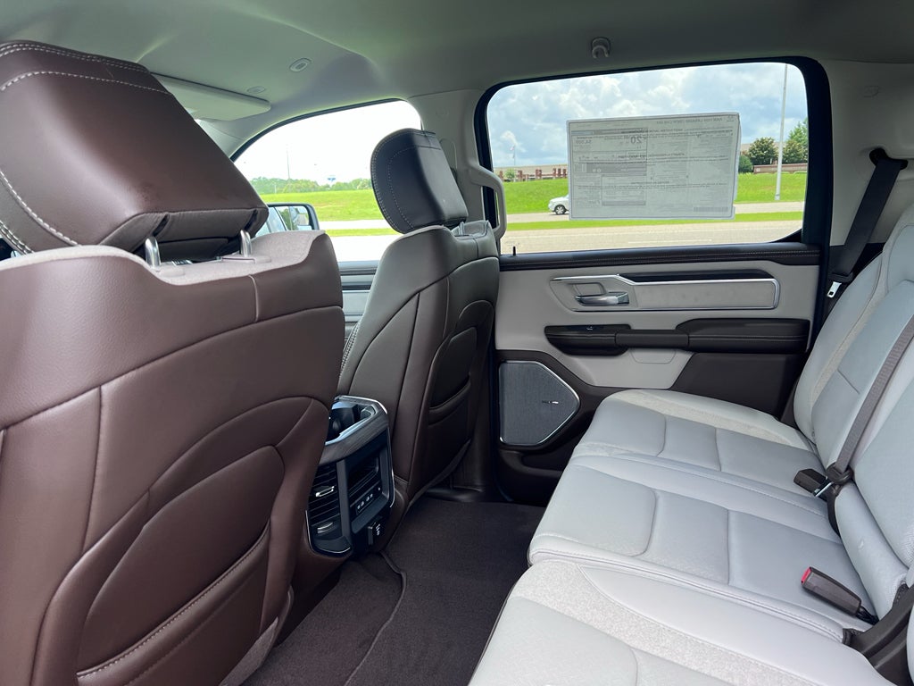 2026 RAM 1500 RAM 1500 LARAMIE CREW CAB 4X4 5'7' BOX
