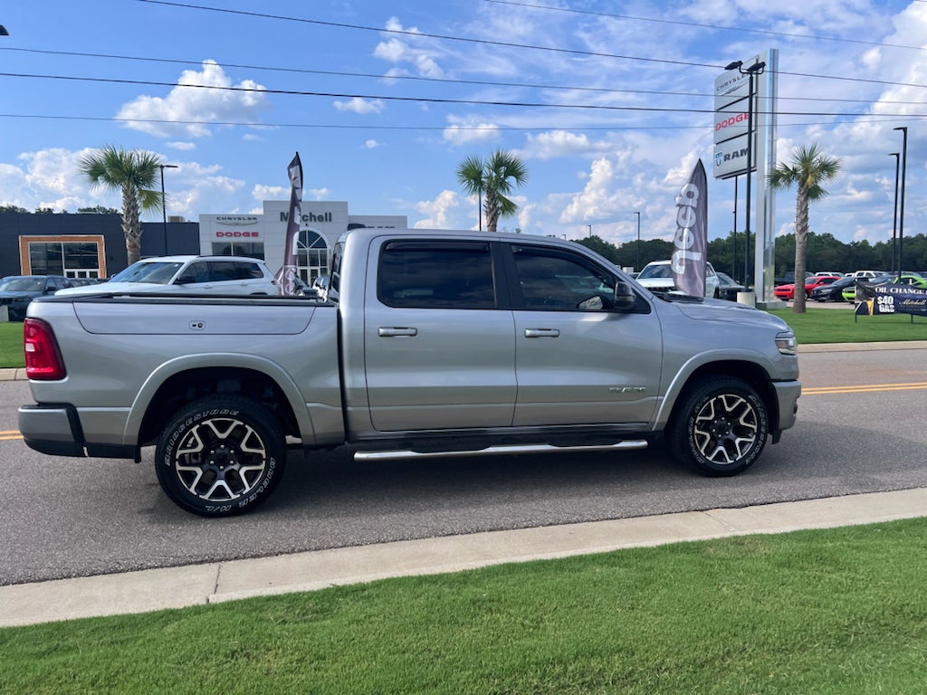 2025 RAM 1500 Laramie Crew Cab 4x4 5'7' Box