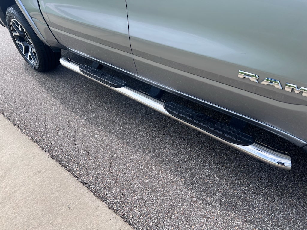 2025 RAM 1500 Laramie Crew Cab 4x4 5'7' Box