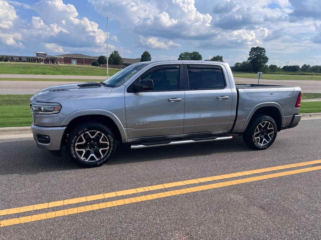 2025 RAM 1500 Laramie Crew Cab 4x4 5'7' Box