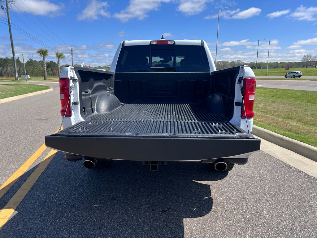 2025 RAM 1500 Laramie Crew Cab 4x4 5'7' Box