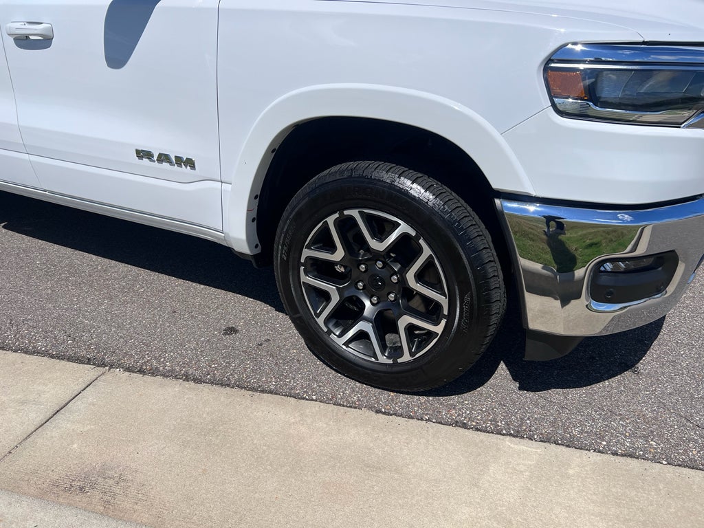 2025 RAM 1500 Laramie Crew Cab 4x4 5'7' Box