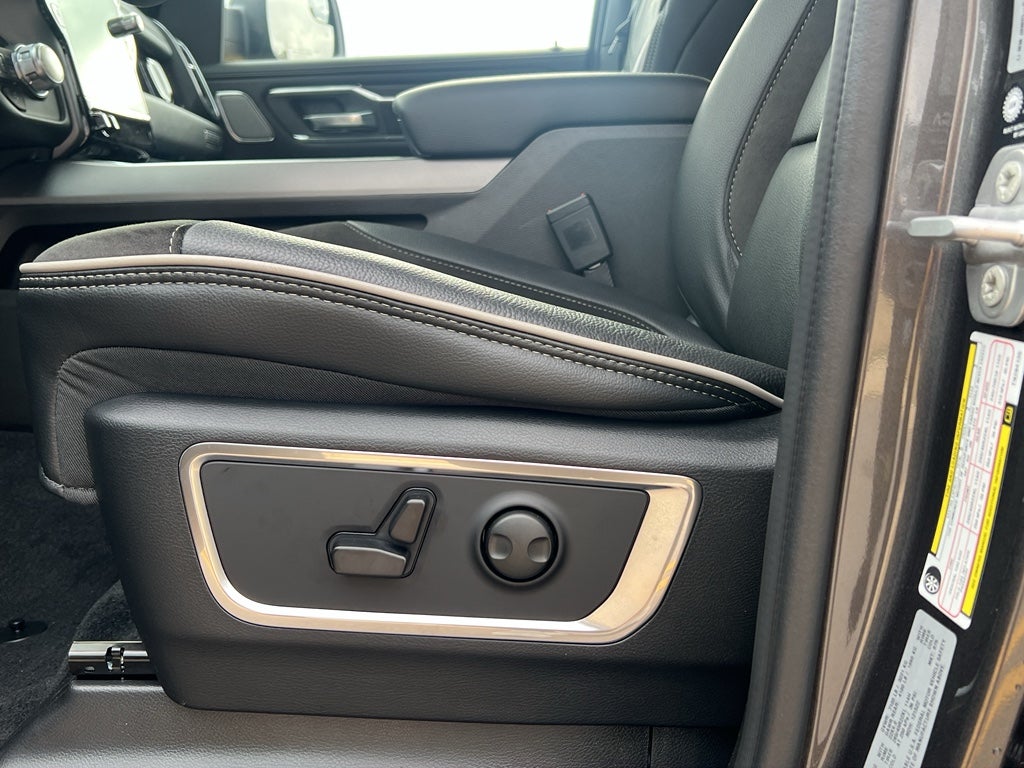 2026 RAM 1500 RAM 1500 LARAMIE CREW CAB 4X4 5'7' BOX