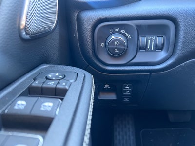 2026 RAM 1500 RAM 1500 LARAMIE CREW CAB 4X4 5'7' BOX