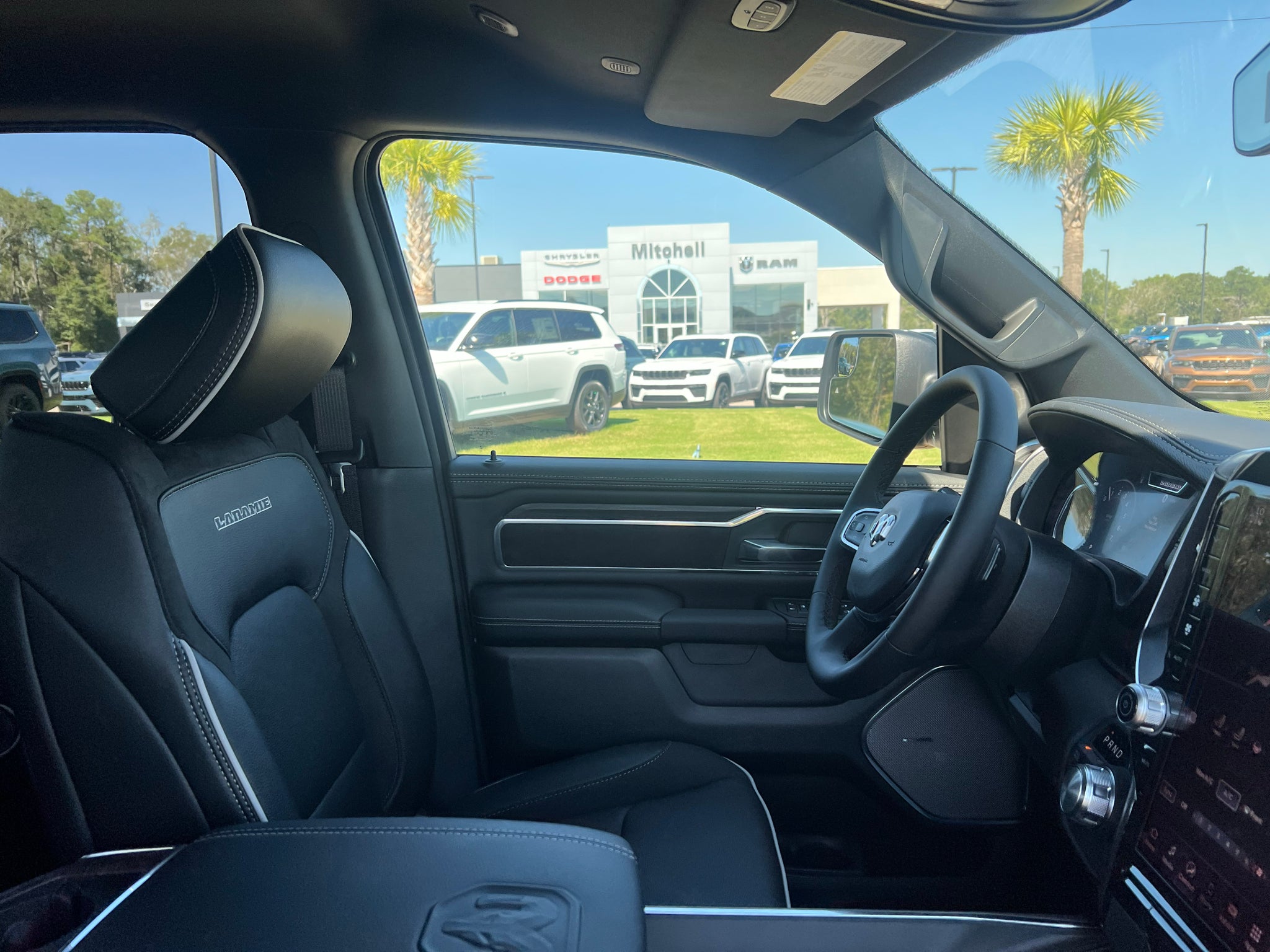 2027 RAM 1500 RAM 1500 LARAMIE CREW CAB 4X4 5'7' BOX