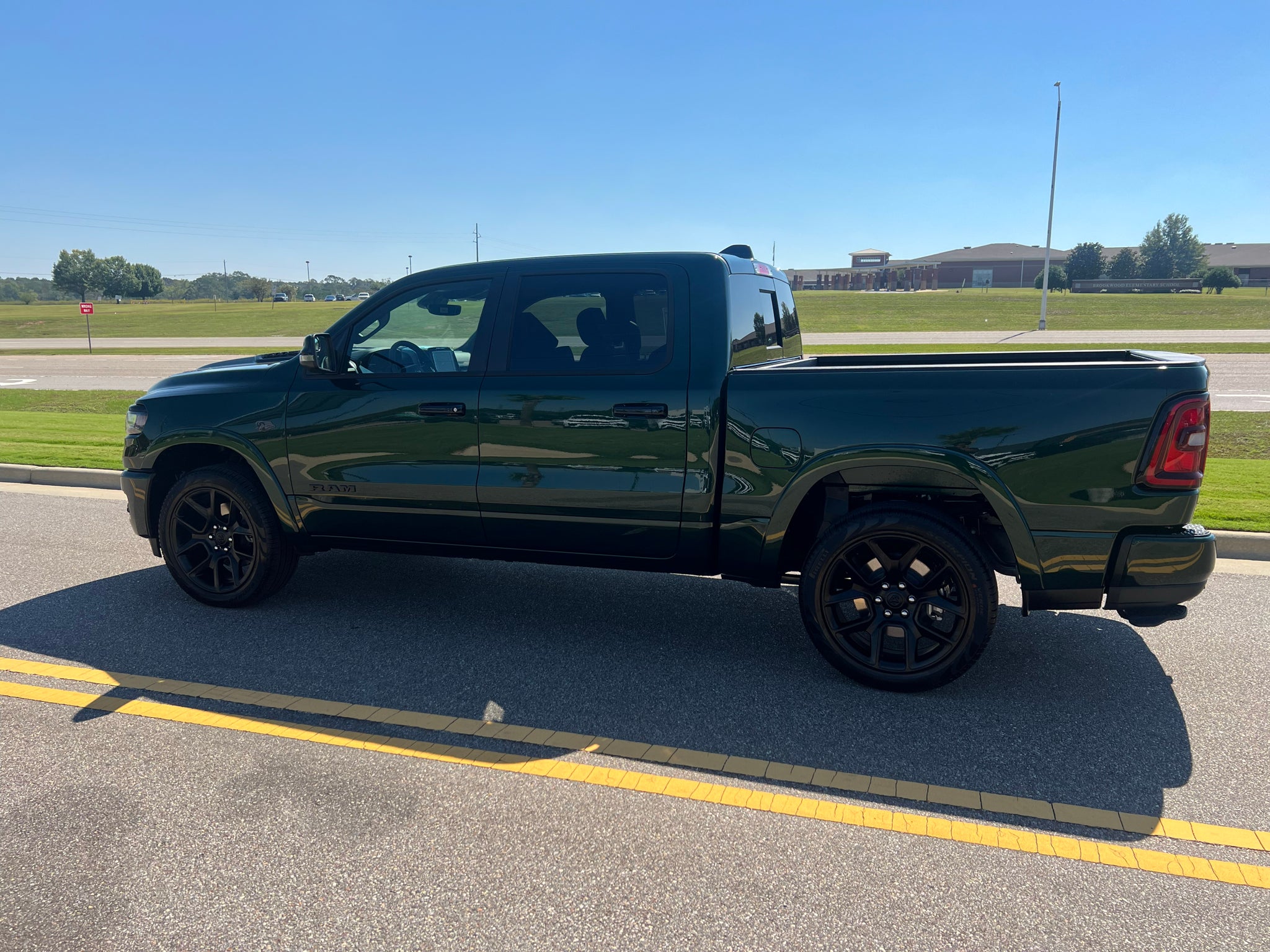 2027 RAM 1500 RAM 1500 LARAMIE CREW CAB 4X4 5'7' BOX