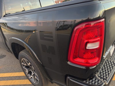 2026 RAM 1500 RAM 1500 LARAMIE CREW CAB 4X4 5'7' BOX