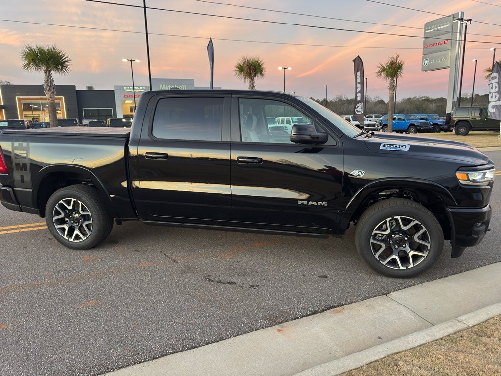 2026 RAM 1500 RAM 1500 LARAMIE CREW CAB 4X4 5'7' BOX