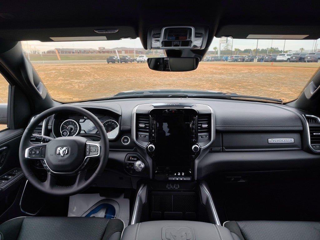 2026 RAM 1500 RAM 1500 LARAMIE CREW CAB 4X4 5'7' BOX