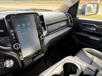 2021 RAM 1500 Laramie Crew Cab 4x4 5'7' Box