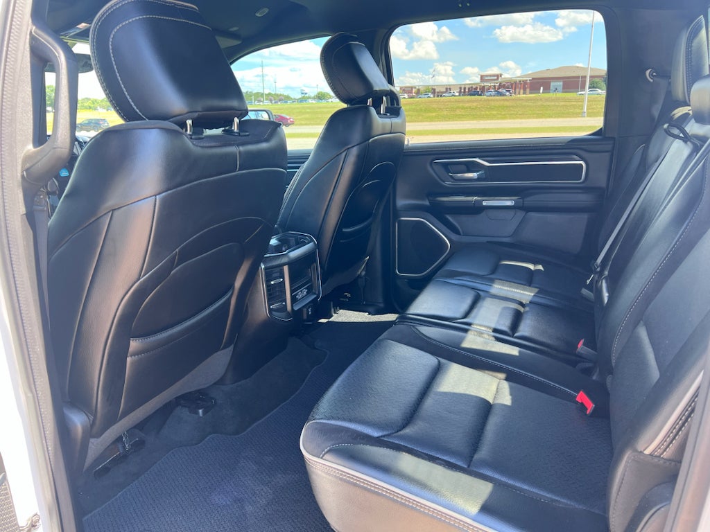 2023 RAM 1500 Laramie Crew Cab 4x4 5'7' Box