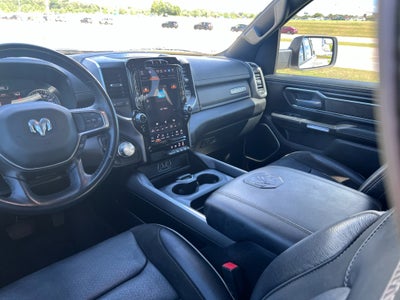2023 RAM 1500 Laramie Crew Cab 4x4 5'7' Box