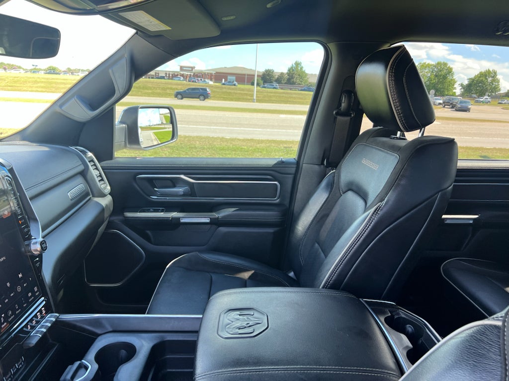 2023 RAM 1500 Laramie Crew Cab 4x4 5'7' Box