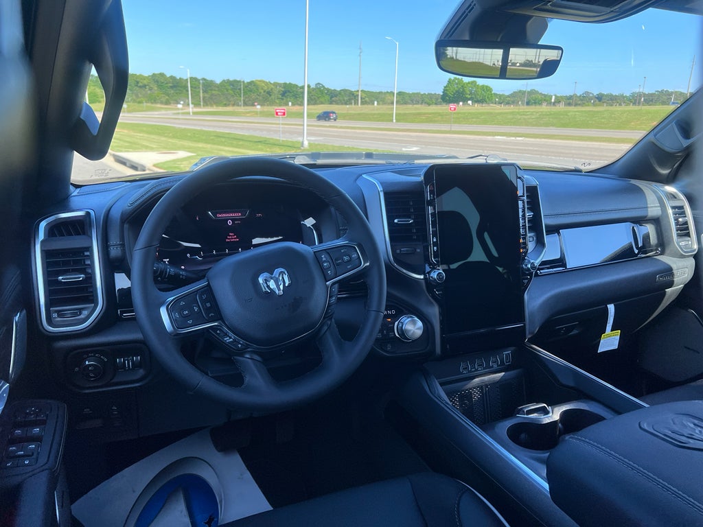 2026 RAM 1500 RAM 1500 LARAMIE CREW CAB 4X4 5'7' BOX