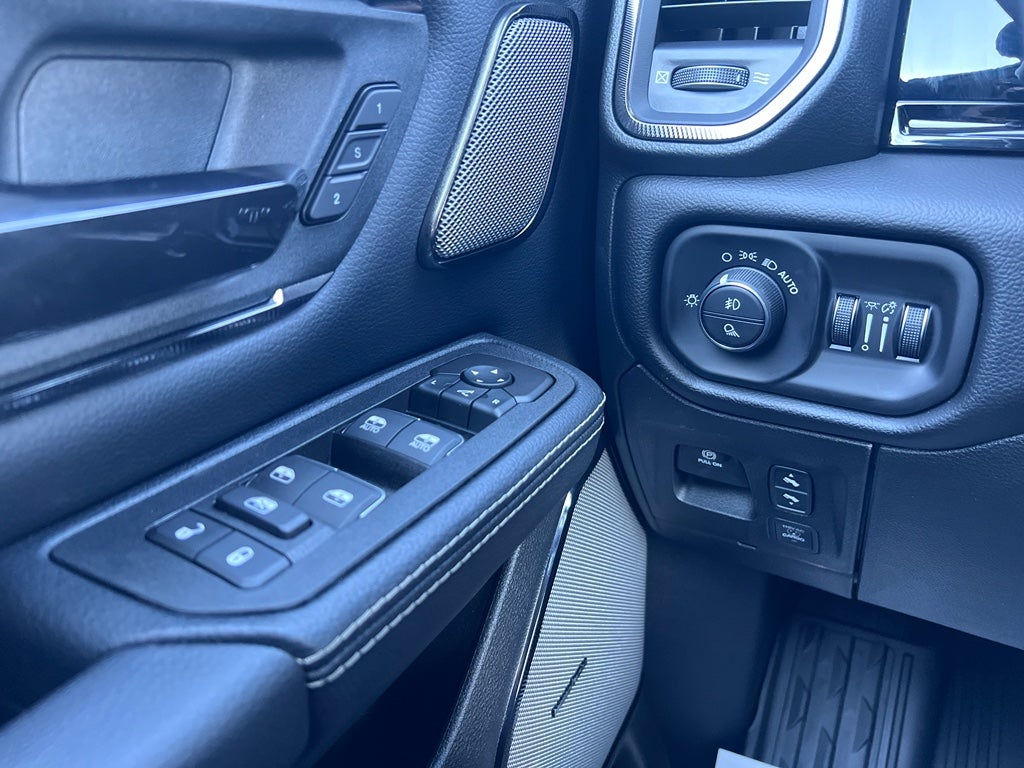 2026 RAM 1500 RAM 1500 REBEL CREW CAB 4X4 5'7' BOX