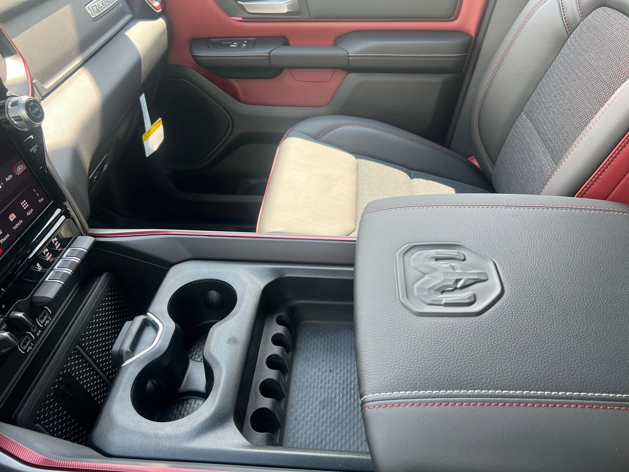 2027 RAM 1500 RAM 1500 REBEL CREW CAB 4X4 5'7' BOX