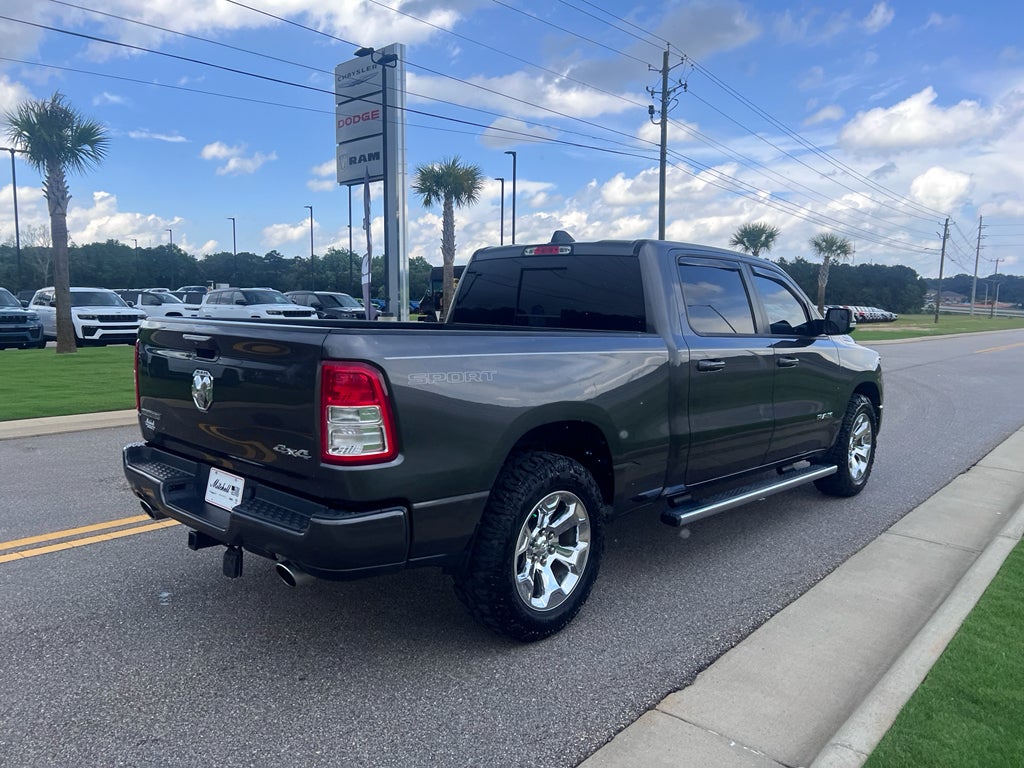 2020 RAM 1500 Big Horn Crew Cab 4x4 6'4' Box