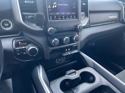 2020 RAM 1500 Big Horn Crew Cab 4x4 6'4' Box