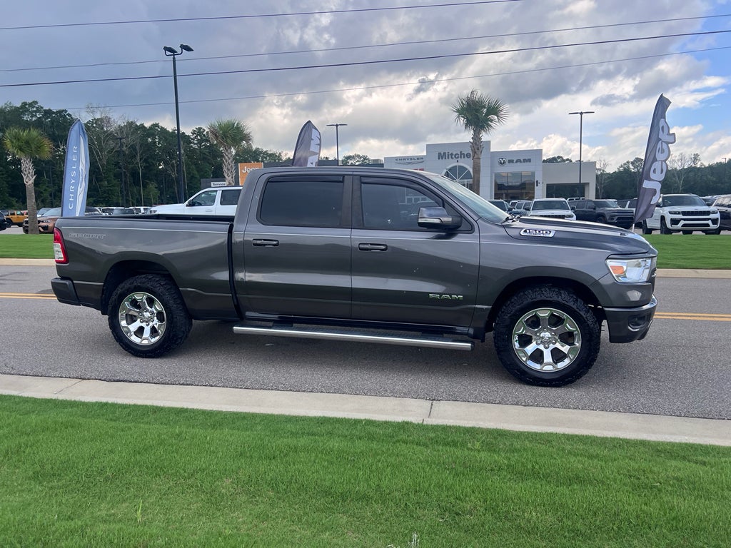 2020 RAM 1500 Big Horn Crew Cab 4x4 6'4' Box
