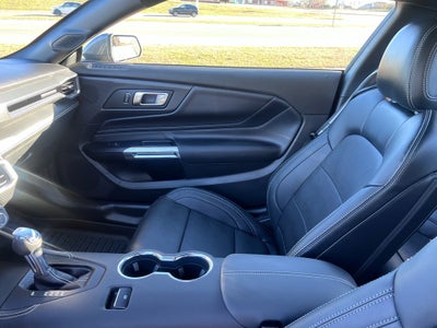 2025 Ford Mustang GT Premium Fastback